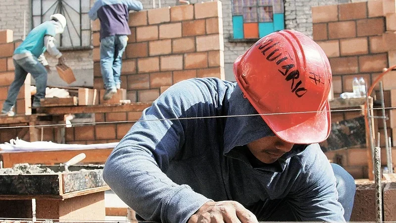 Un albañil colombiano en España pasó de peón a autónomo y llegó a facturar 6000 euros mensuales